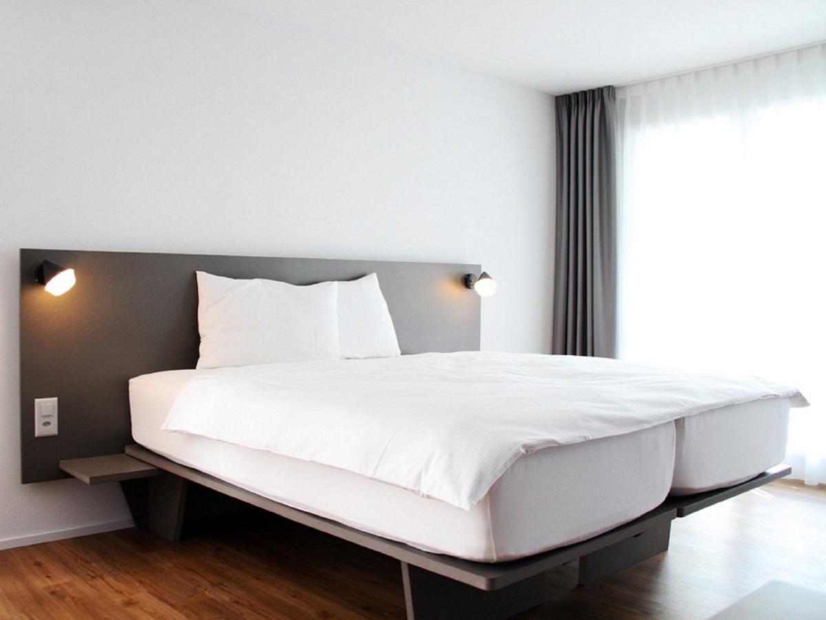 Stockberg Hotel & Apartments Siebnen エクステリア 写真